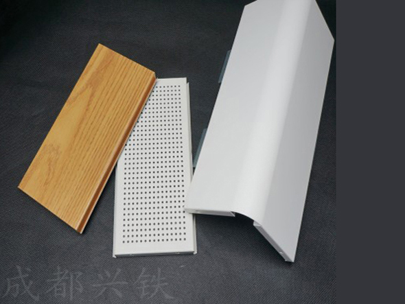 定制沖孔機(jī)房墻板，提升機(jī)房空間的差異化